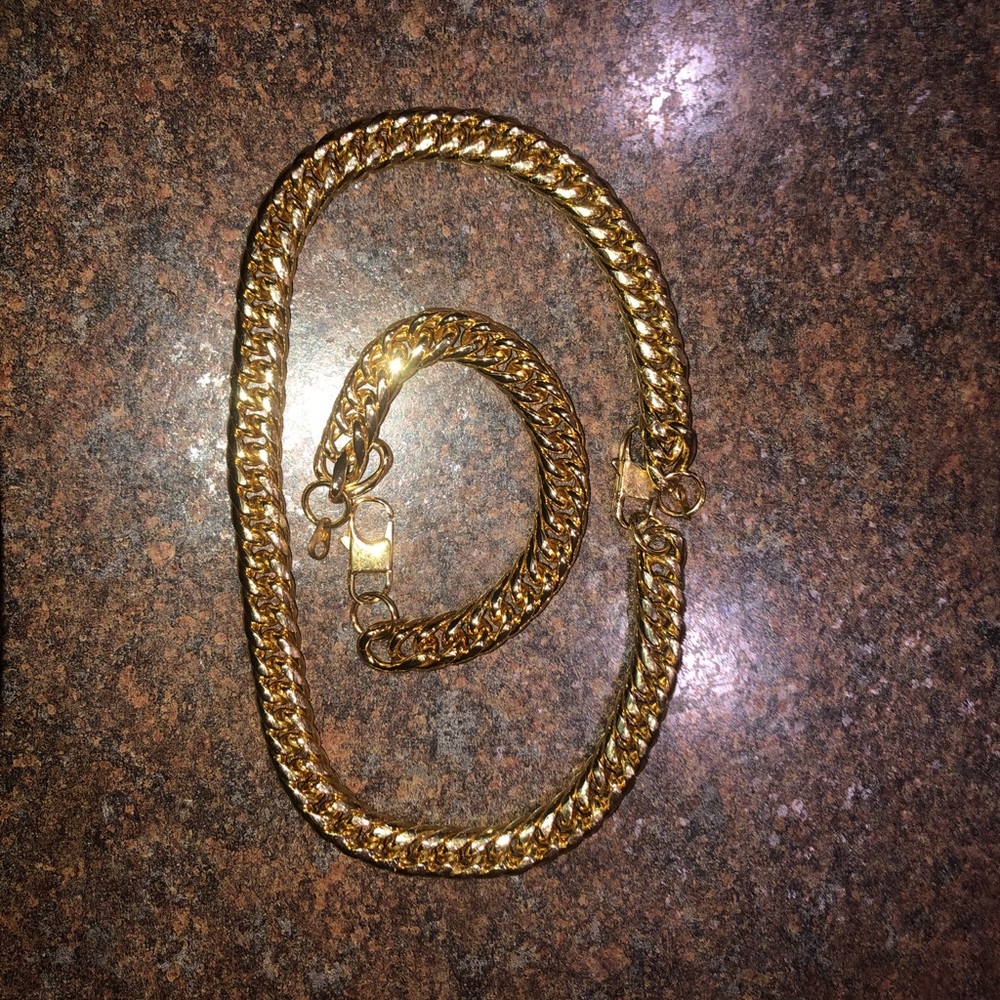 Necklace and bracelet